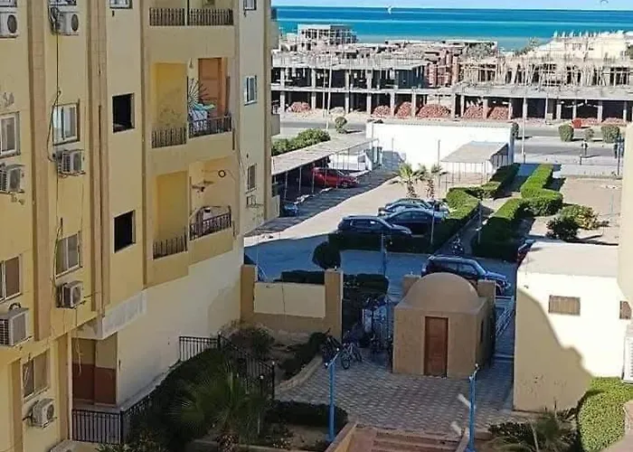 كمبوند سكاي 2 Apartman Gurdaka